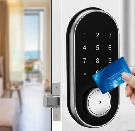 Cerradura plateada app ttlock, tarjeta, huella, clave, llave, sensor interno material aluminio